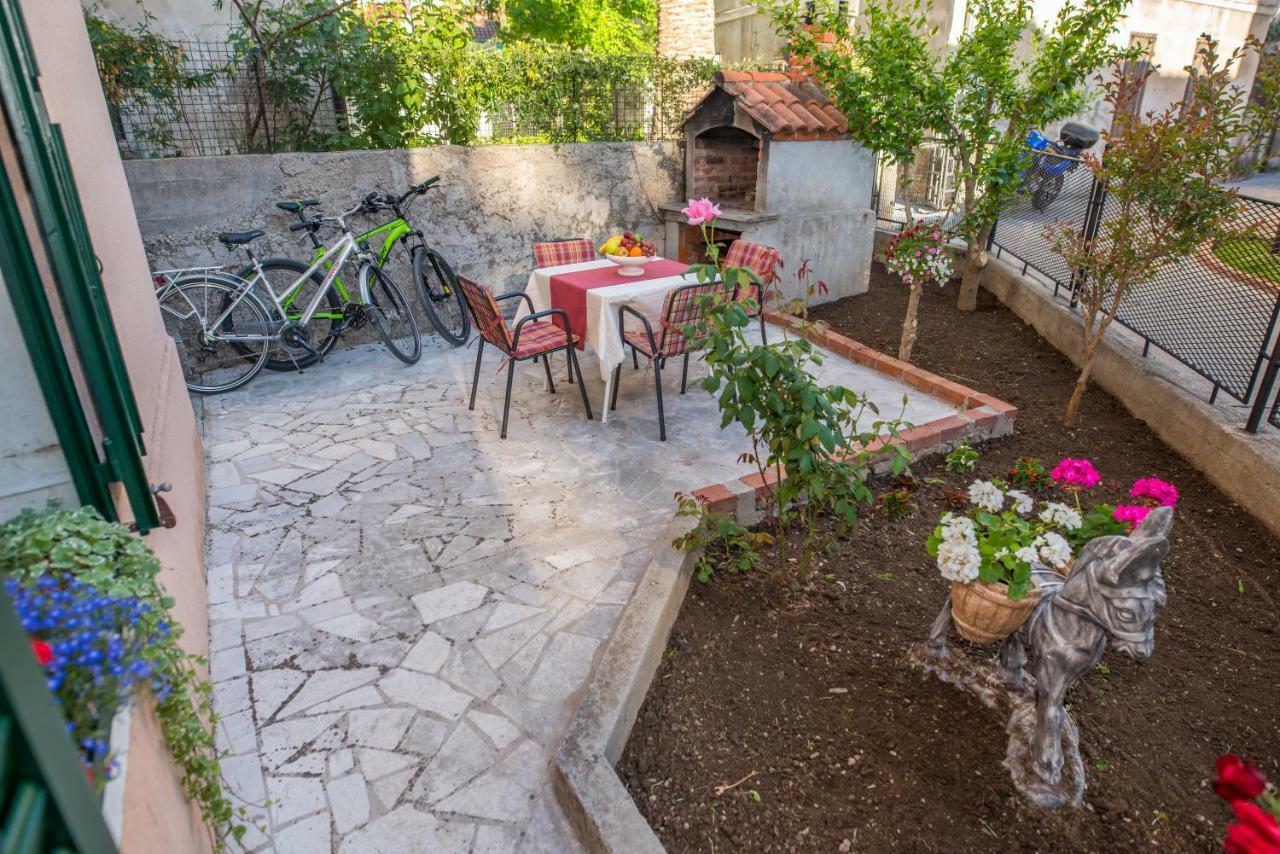 Apartman Grgur Split Buitenkant foto